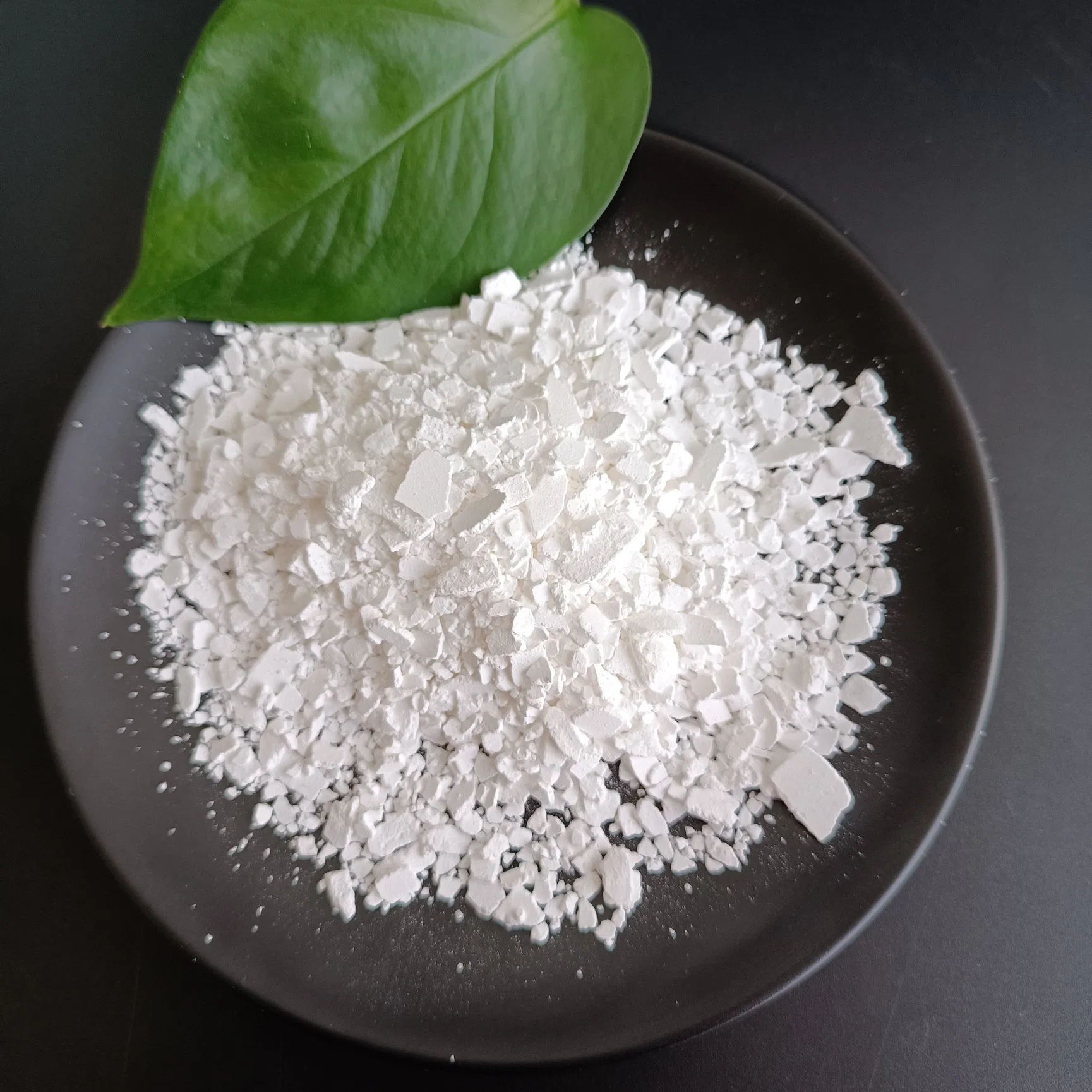 Preço grão de pó de flake 74 77 cloreto Sal inorgânico de cálcio