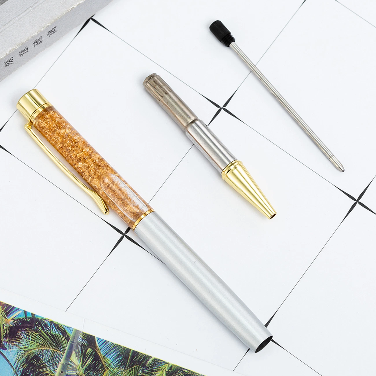 Metal Gold Foil Ball Pen Creative and Exquisite Liquid Gift Ballpoint Pen