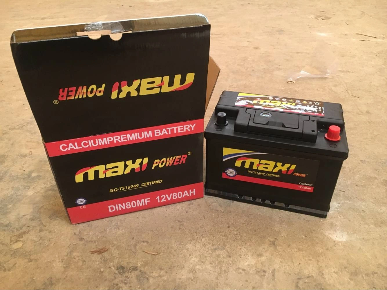 DIN80 Mf 12V80ah DIN Standard Maintenance Free Lead Acid Storage Car Battery