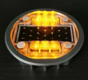 Aluminum Solar LED Heavy Blinking Stud Makes for Road Safety 136*50mm Multi Colors IP68