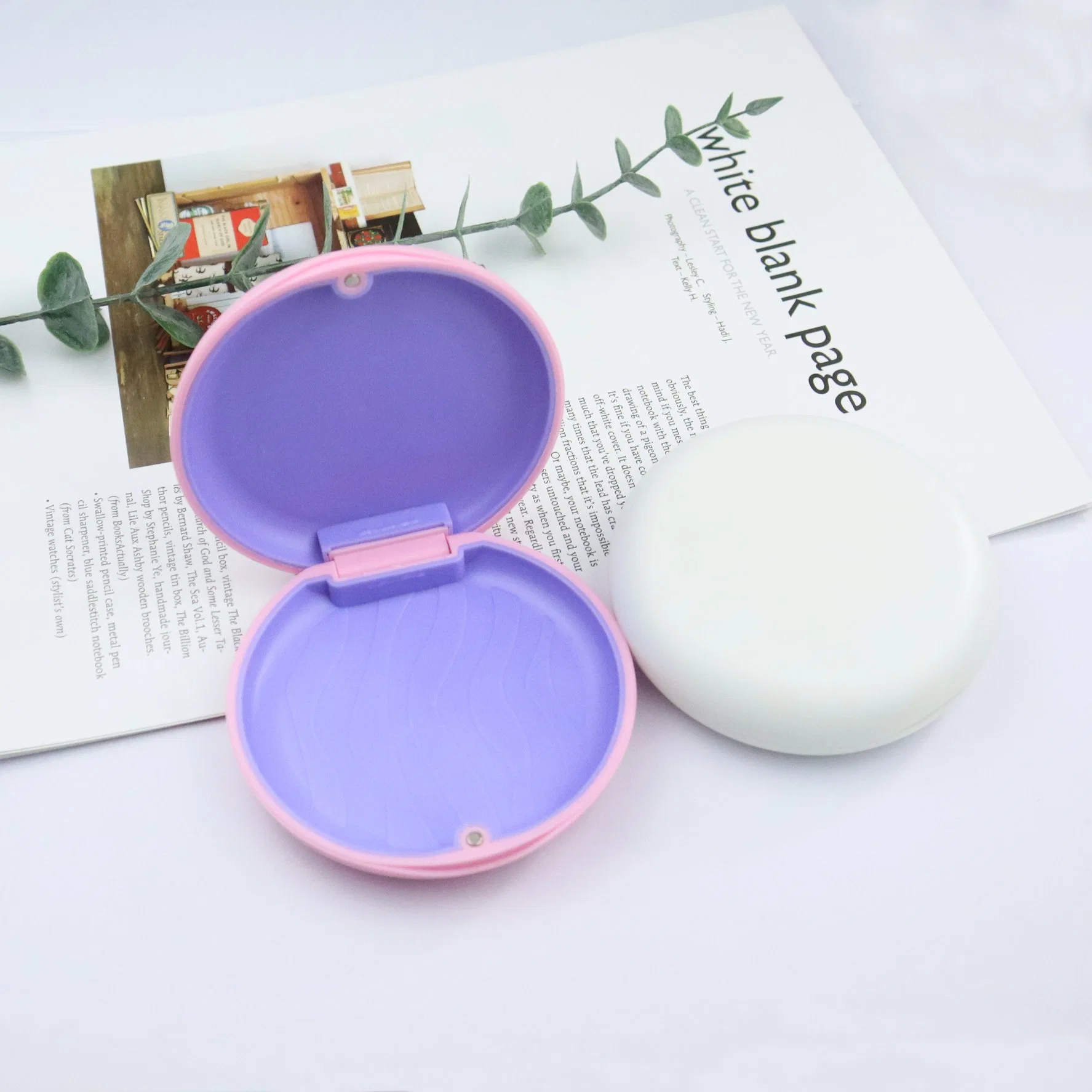 Custom Logo Plastic ABS Material Dental Retainer Aligner Box with Mirror and Silicone Pad Inside