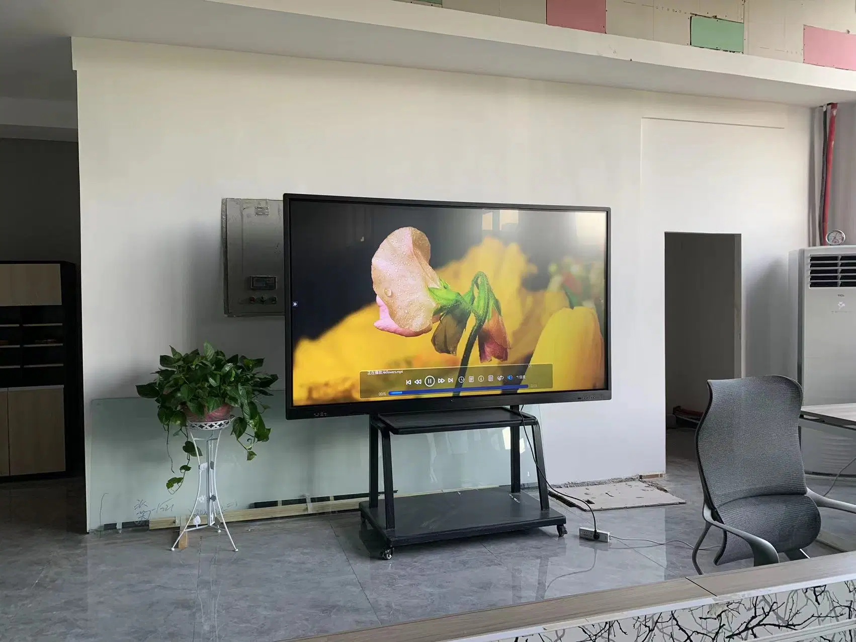 75 Zoll Digital Smart White Board Interaktiver Display-Fernseher für Konferenz