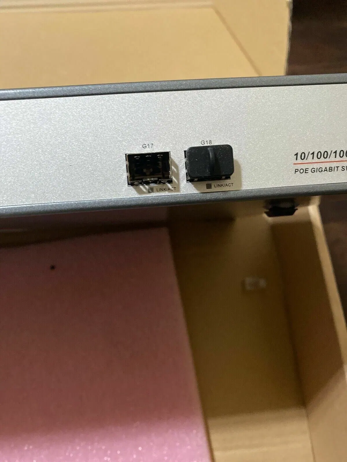 Onv-Poe33016PF - на 16 гигабитных портов Poe + 2 порта Gigabit SFP оптоволоконных портов 30W/порт