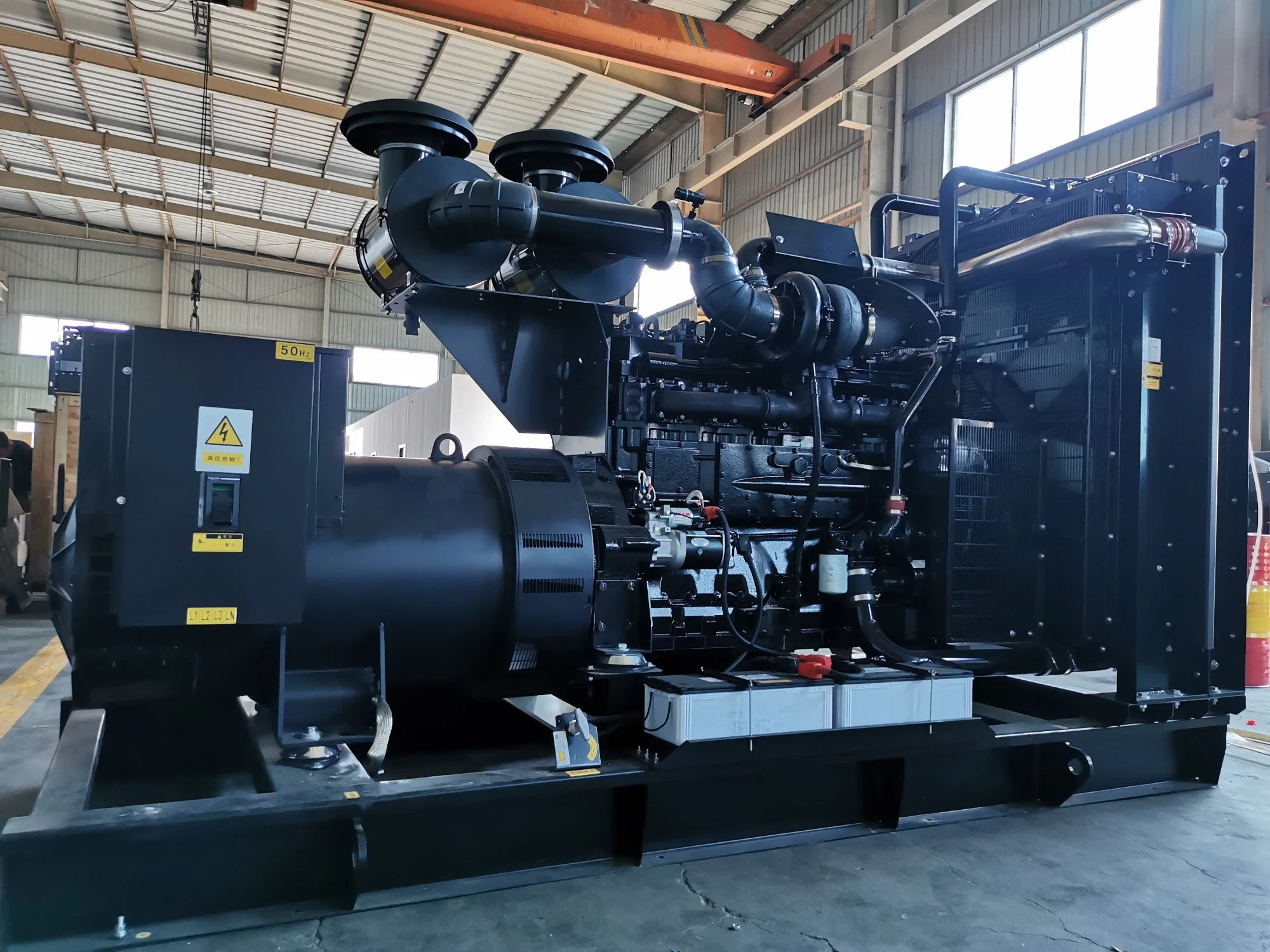 Top Quality Electric Diesel Generator 20kw 75kw 100kw 200kw 700kw/kVA 3 Phase Generator Set Cummins Engine