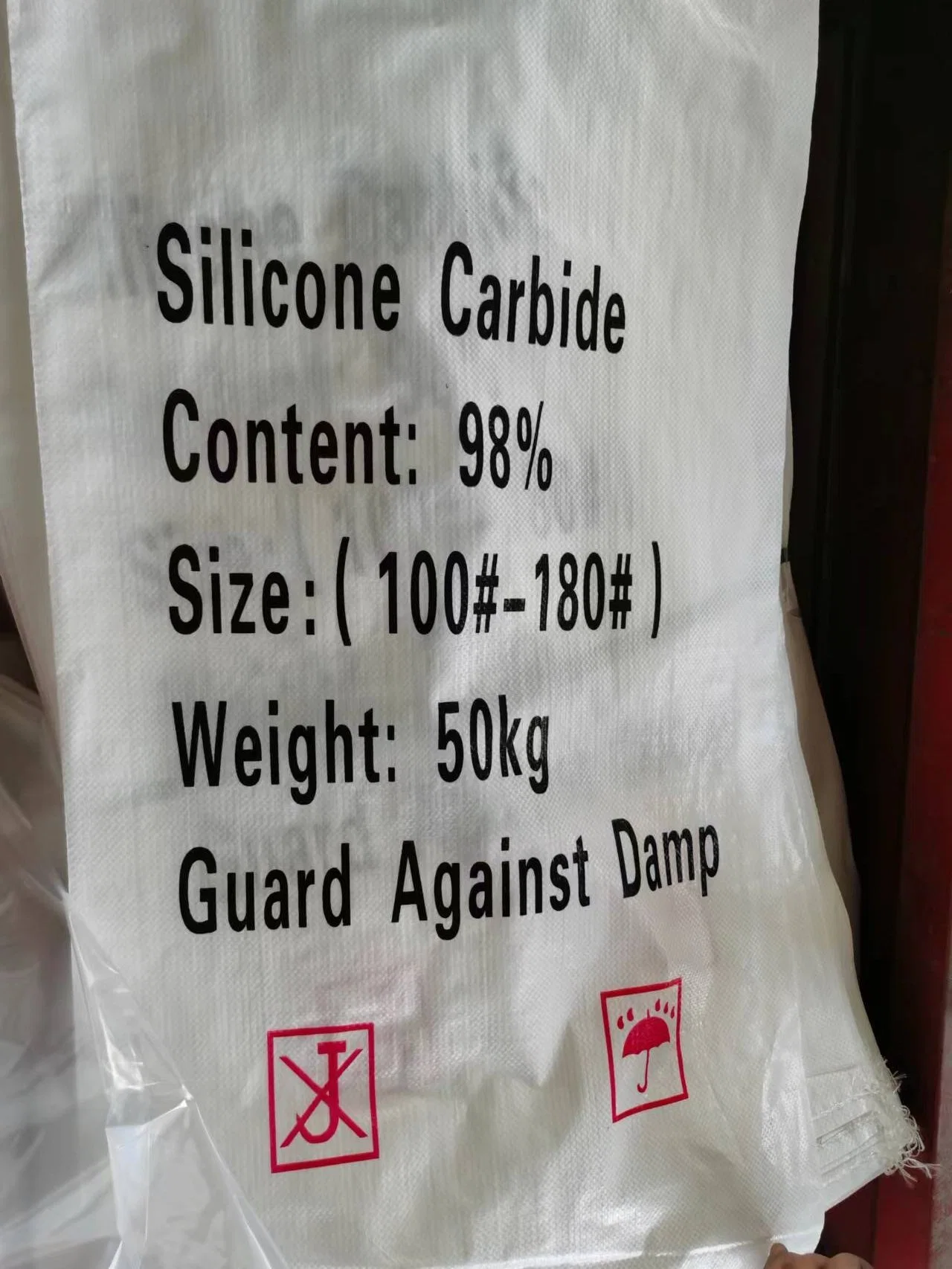 High Quality 36/40/46 Mesh 95%/97% Sic Content Black Silicon Carbide Particle for Making Engineering