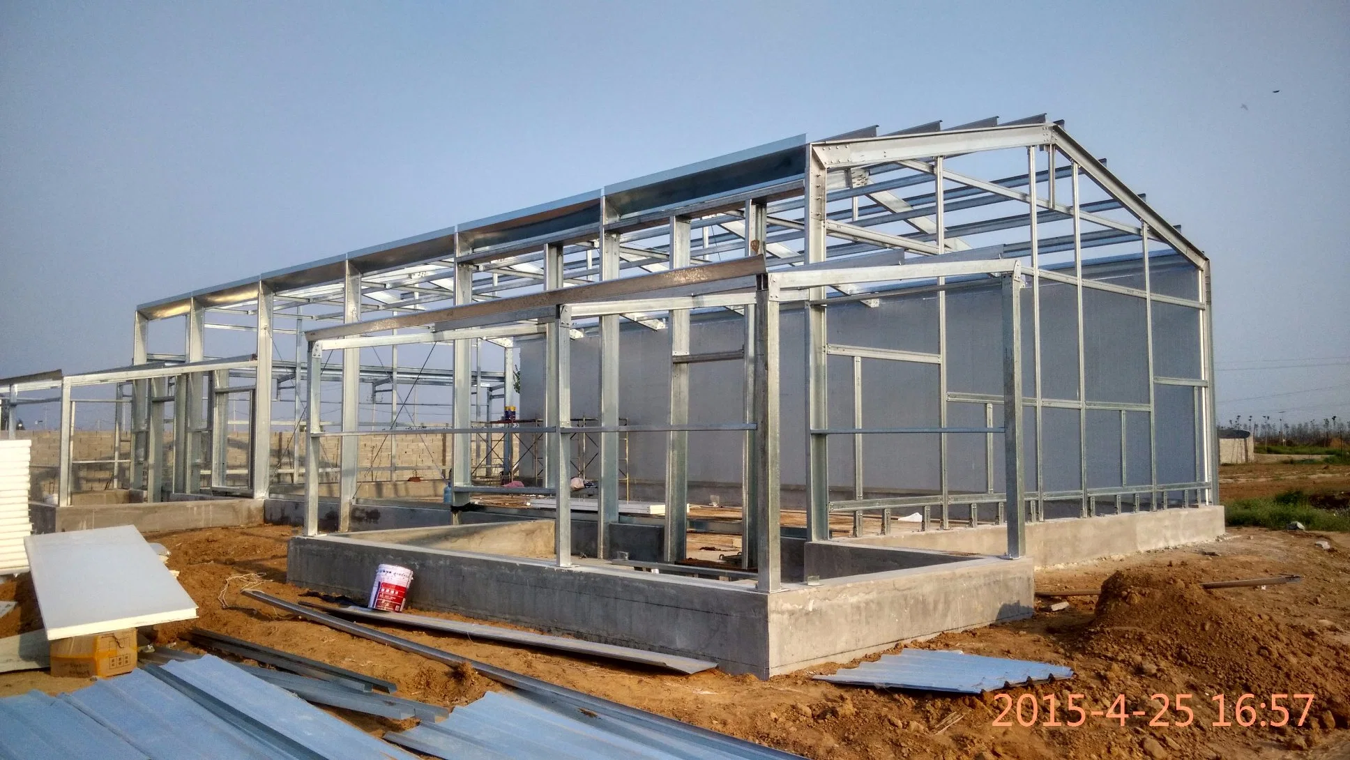 Algeria Steel Structure New Design and Low Cost and Fast Installe Chicken House (BYPH-2022120302)