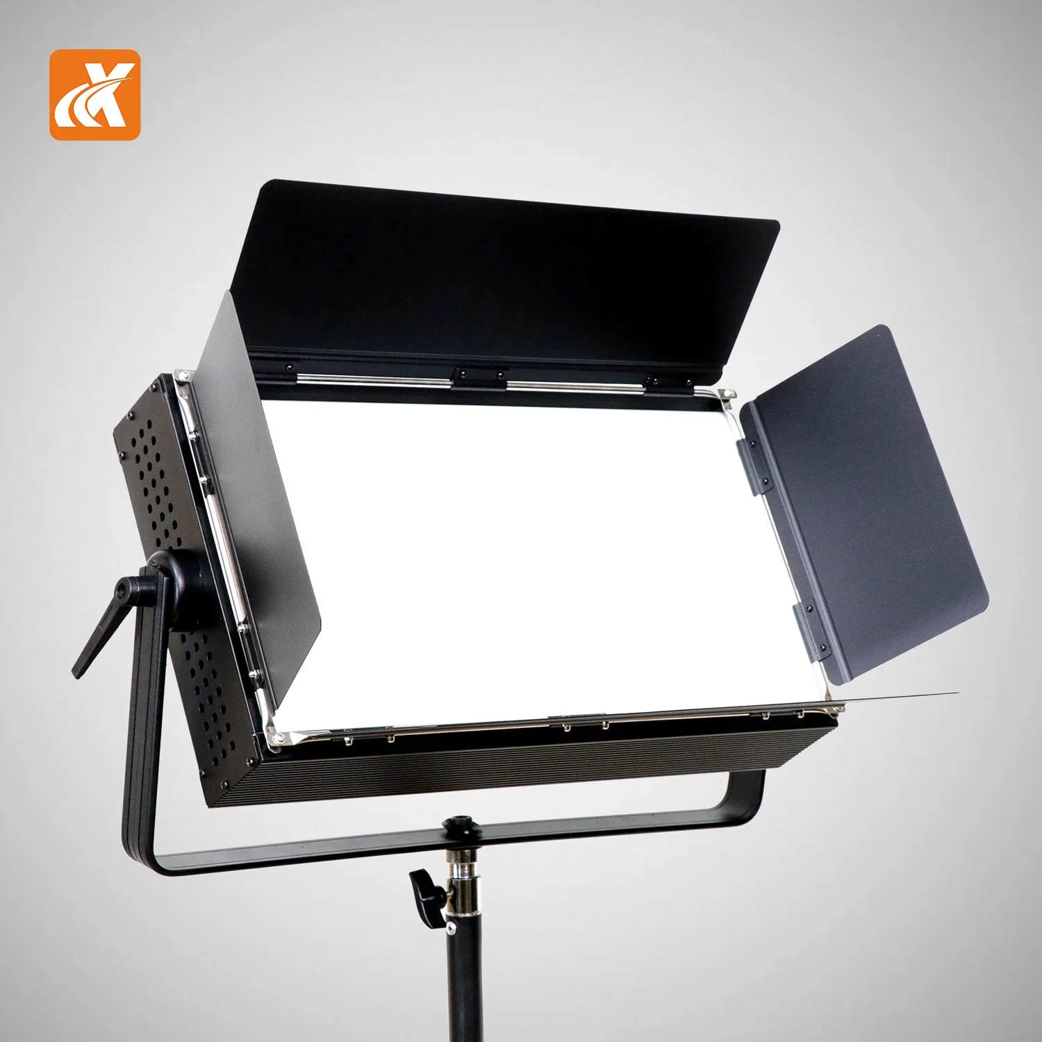 Barato 100W Professional Stage pantalla LED suave iluminación Video Luz de efecto Luz de etapa de luz LED de alto brillo