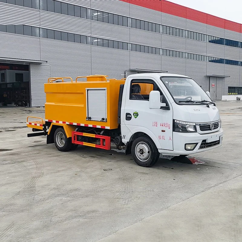 Pequeño 3500 litros Alta calidad Dongfeng aguas residuales succión camión de limpieza Para limpieza de desagüe