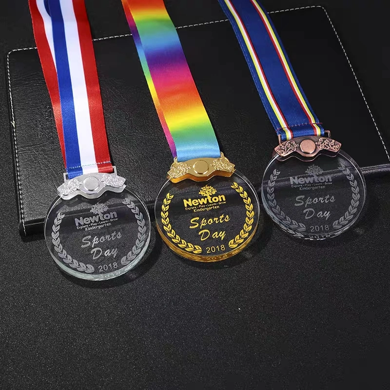 Presente de medalhas de cristal de suspensão criativo personalizado