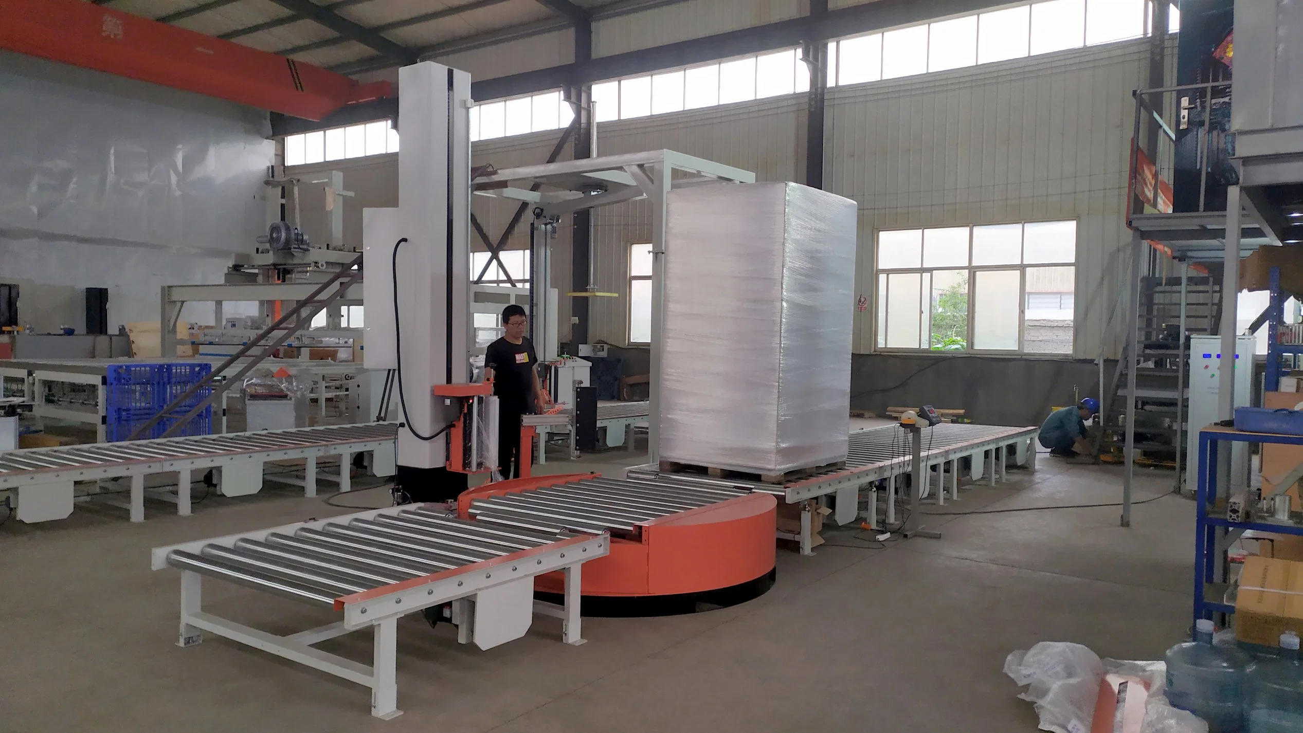 Ucr-T2000A Conveyorized Fully Automatic Turntable Pallet Wrapper Stretch Wrapping Machine