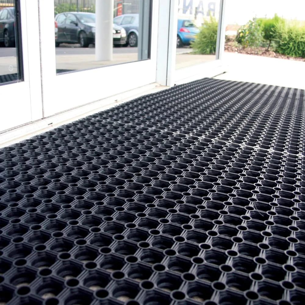 Perforated Marine Anti Slip Safety Hollow Ring Mats for Grass/Decking/Stables/Boat/Walkways