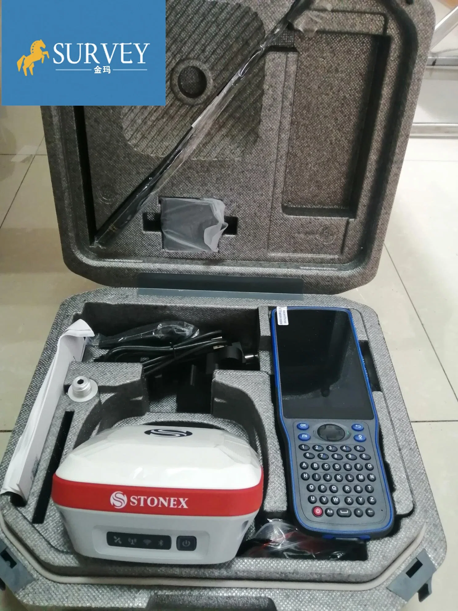 نظام GPS RTK عالي الأداء بنظام RTK لنظام الملاحة العالمي من Stonex متعدد البروتوكولات مستقبل Se GNSS S3ll