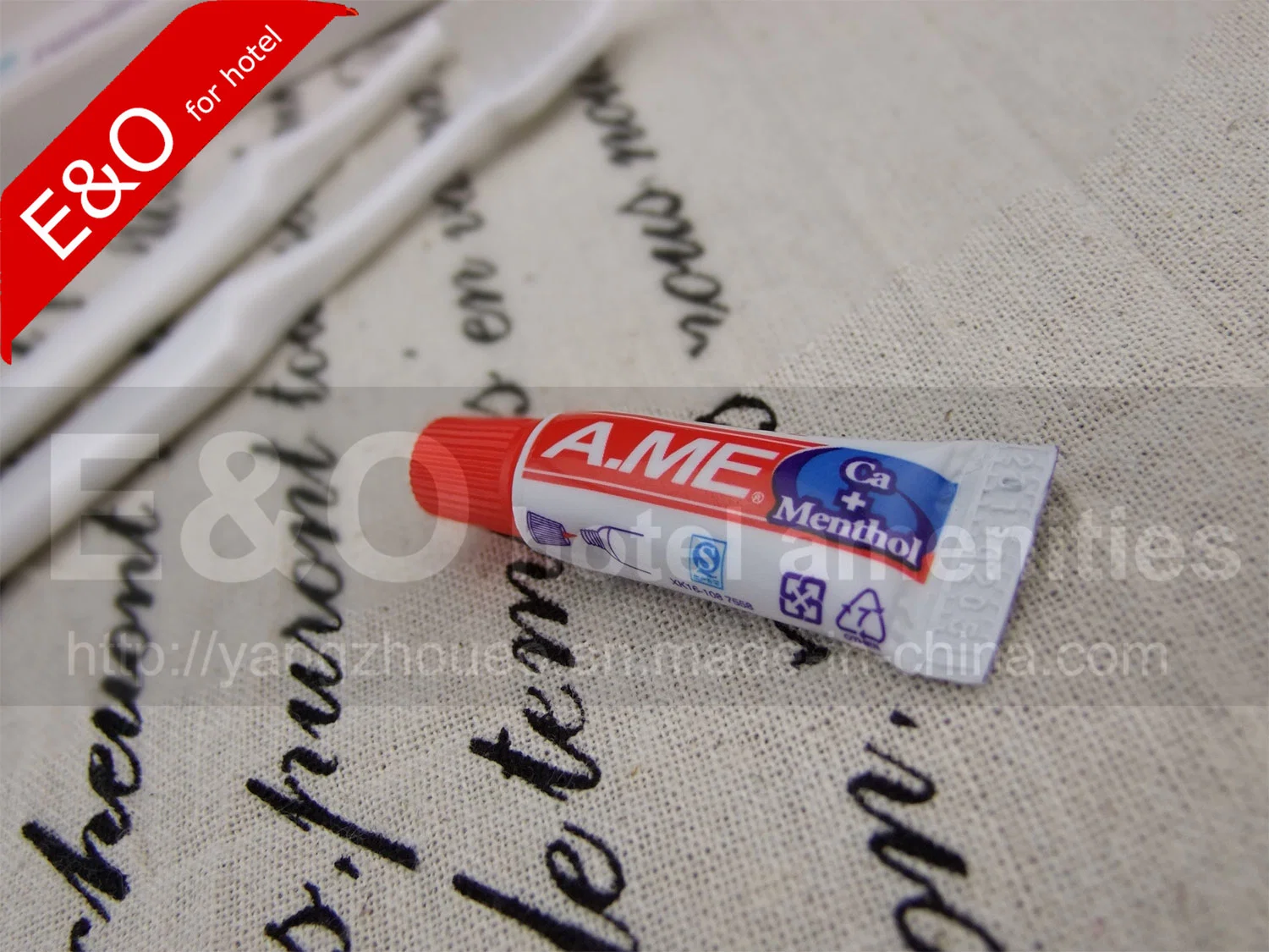 High quality/High cost performance  Cheap Price White Plastic Toothbrush