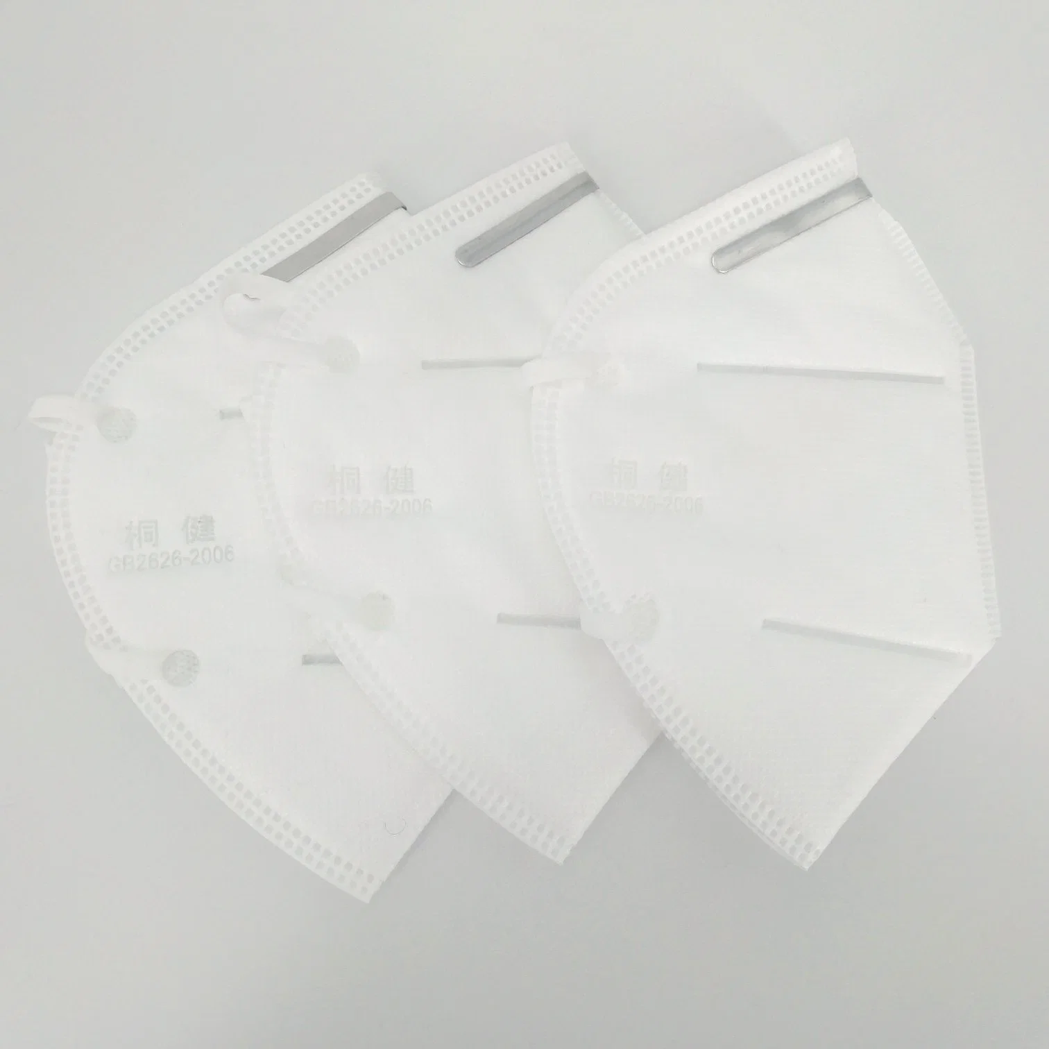 White Disposable Adult Earloop KN95 Face Masks with Valves