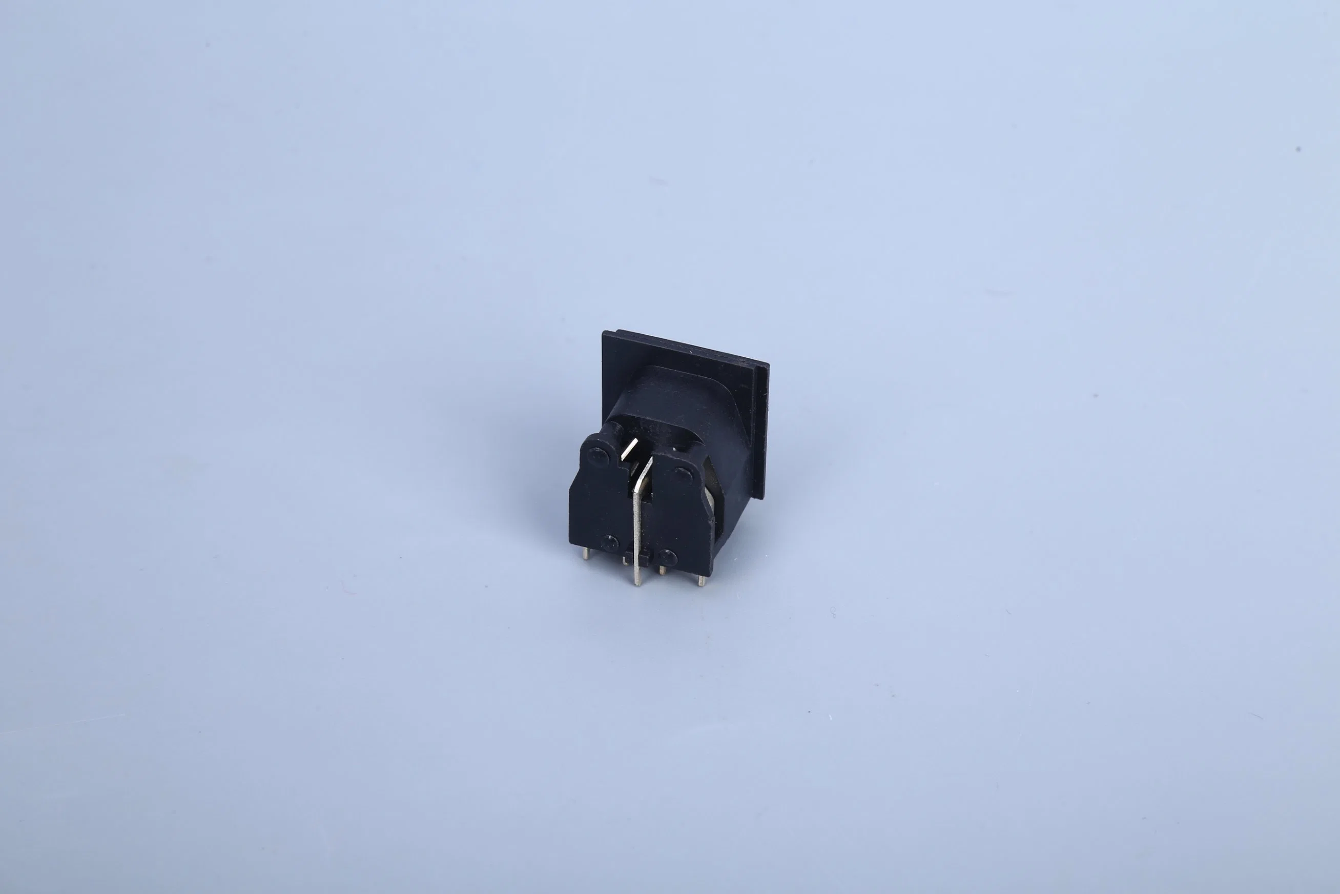 8-Core Square Black Power Terminal with Pins Ds-8-109 Connector DIN Terminal