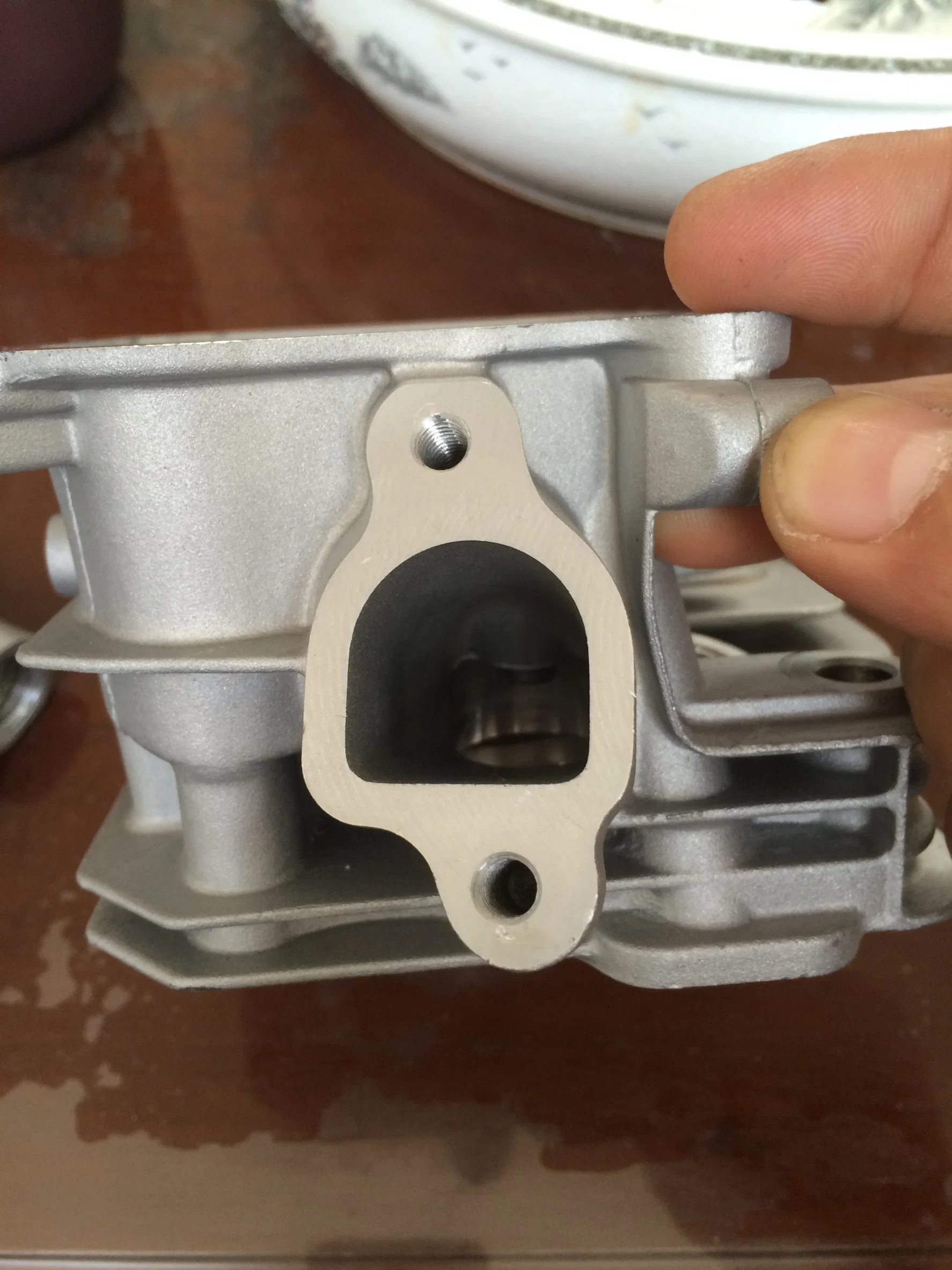 OEM Customized Aluminum/Zinc Alloy Die Casting Housing Parts for Auto Engine