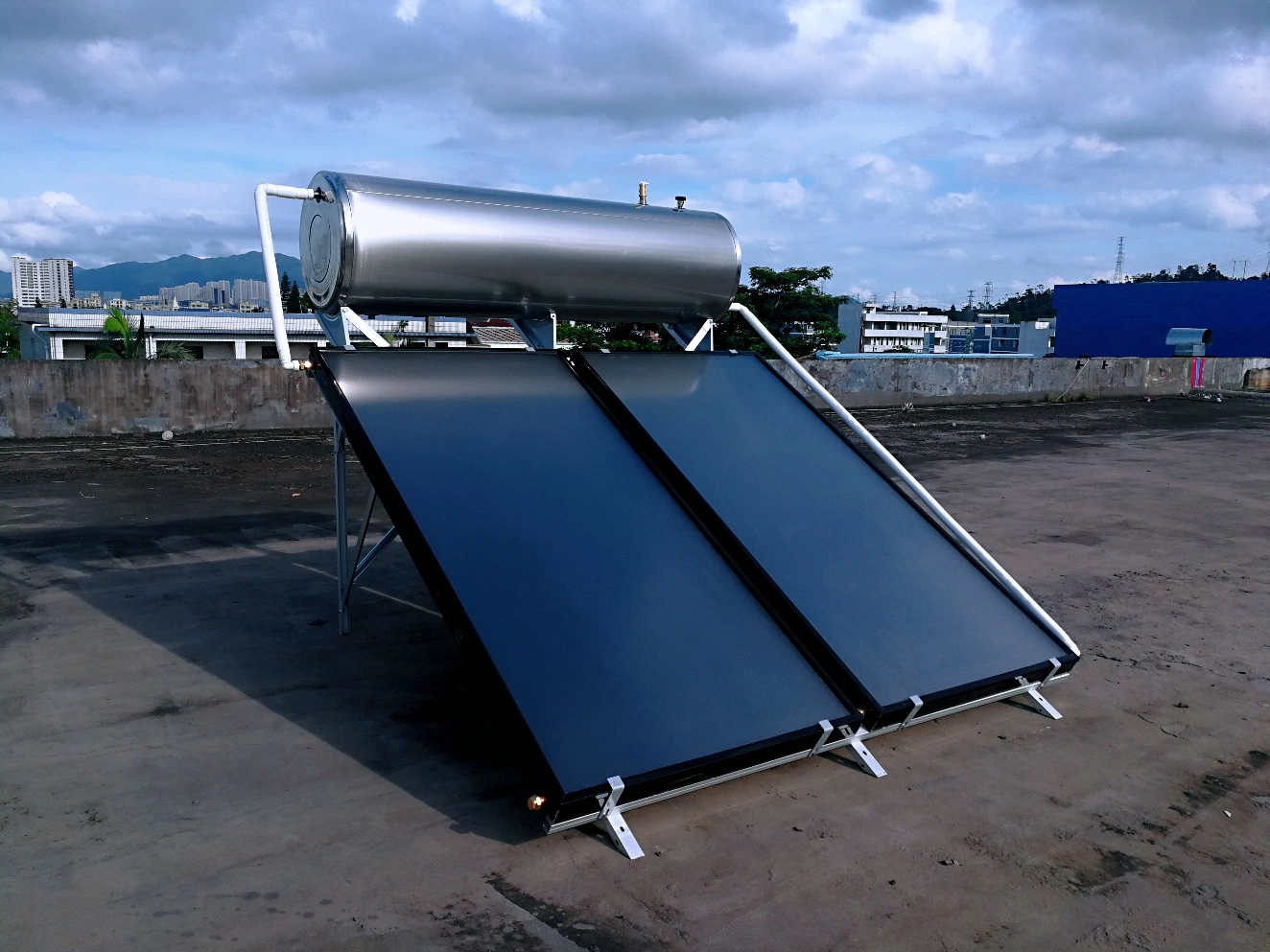 Compact Thermosyphon Solar Water Heater with Flat Plate Solar Thermal Collectors