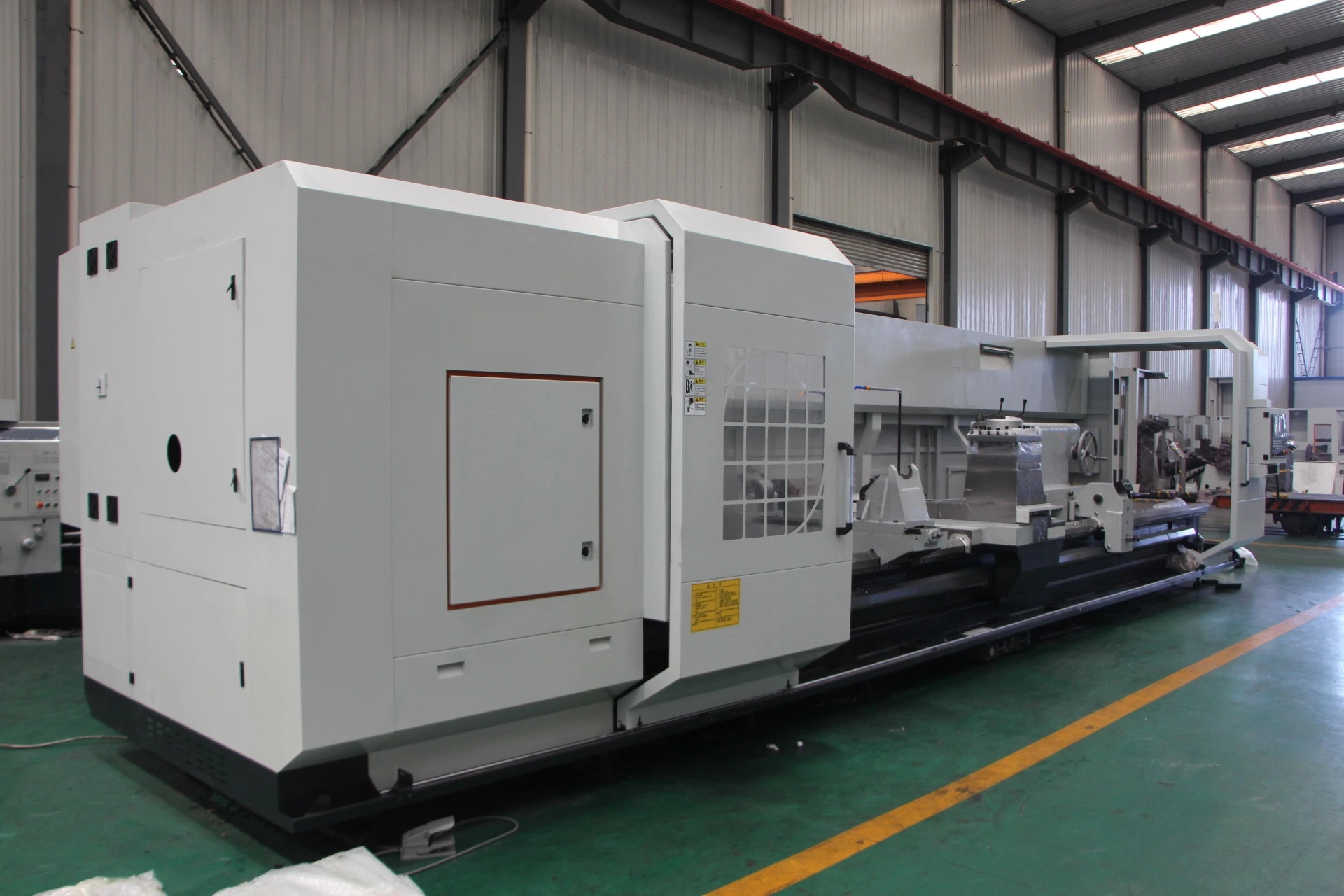 China Heavy Duty Large Spindle Metal Working Lathe Machine