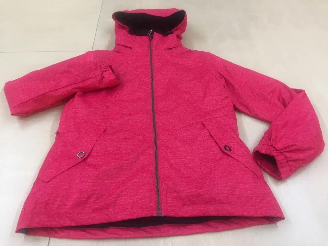 Exterior de la mujer ropa deportiva de esquí en invierno 3 llevar chaqueta