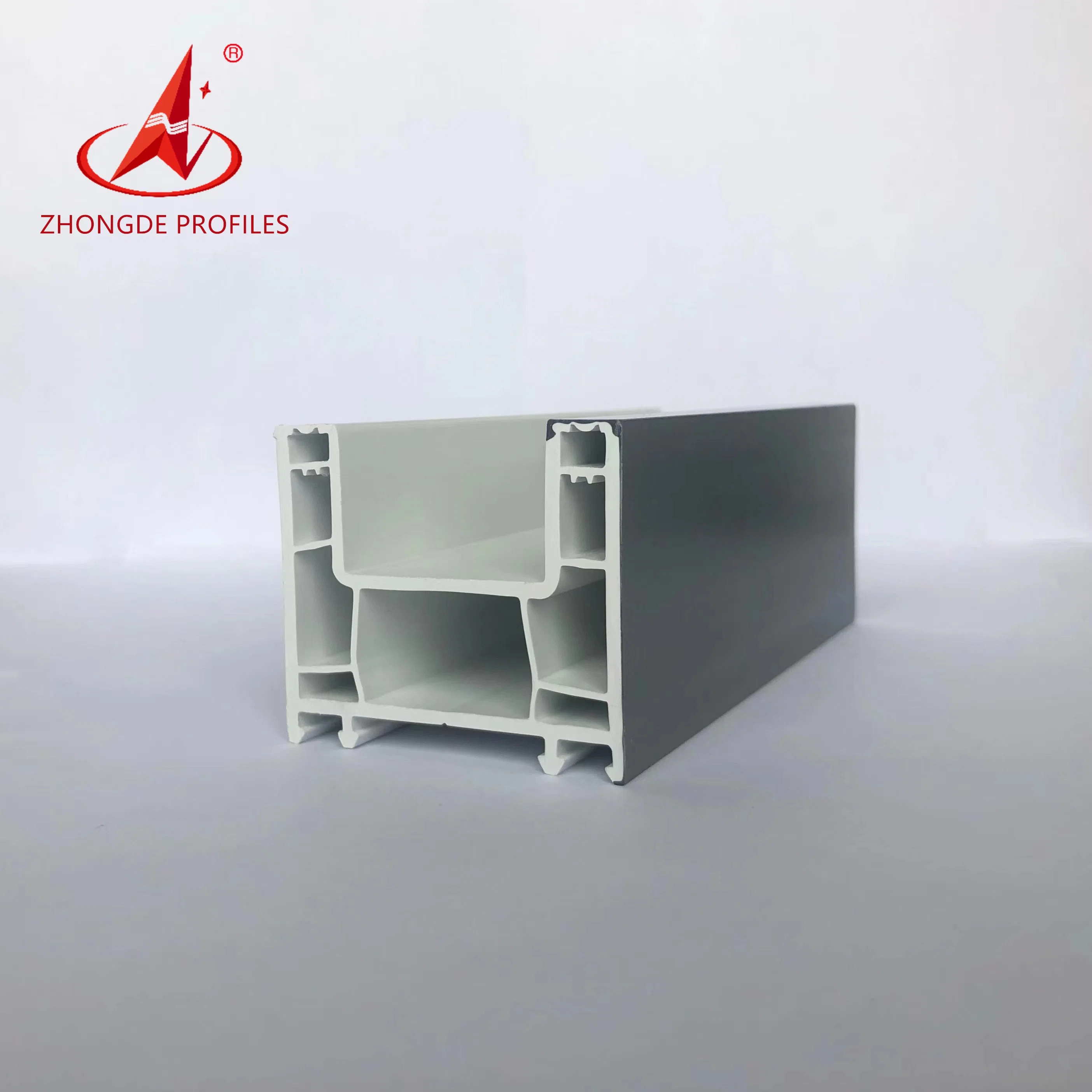 Le plus populaire Top 3 en Chine Prix d'usine UPVC pour Portes de maison panneau de fenêtres simple/double/triple rail Double/Triple Coextrusion de chambre multiple brevet Profils