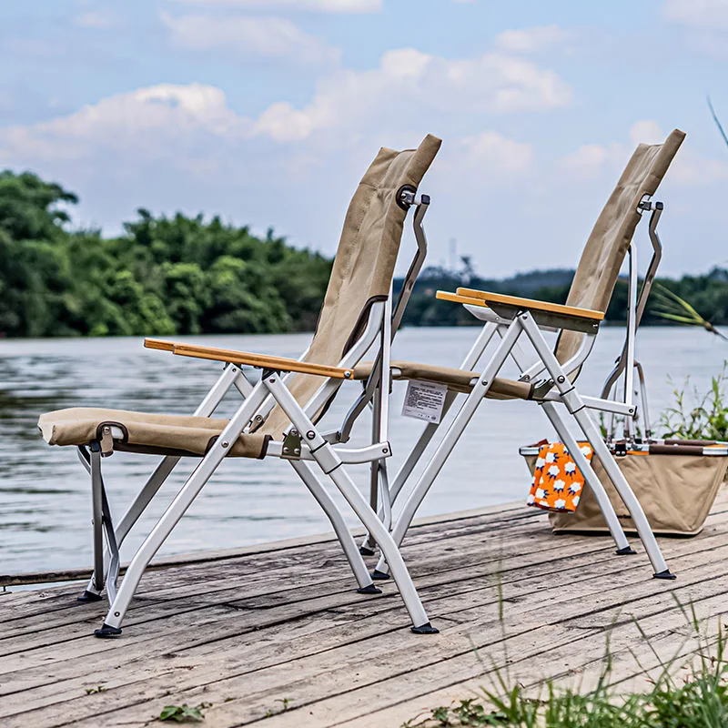 Chaise de camping pliante en métal aluminium confortable pour l'extérieur.