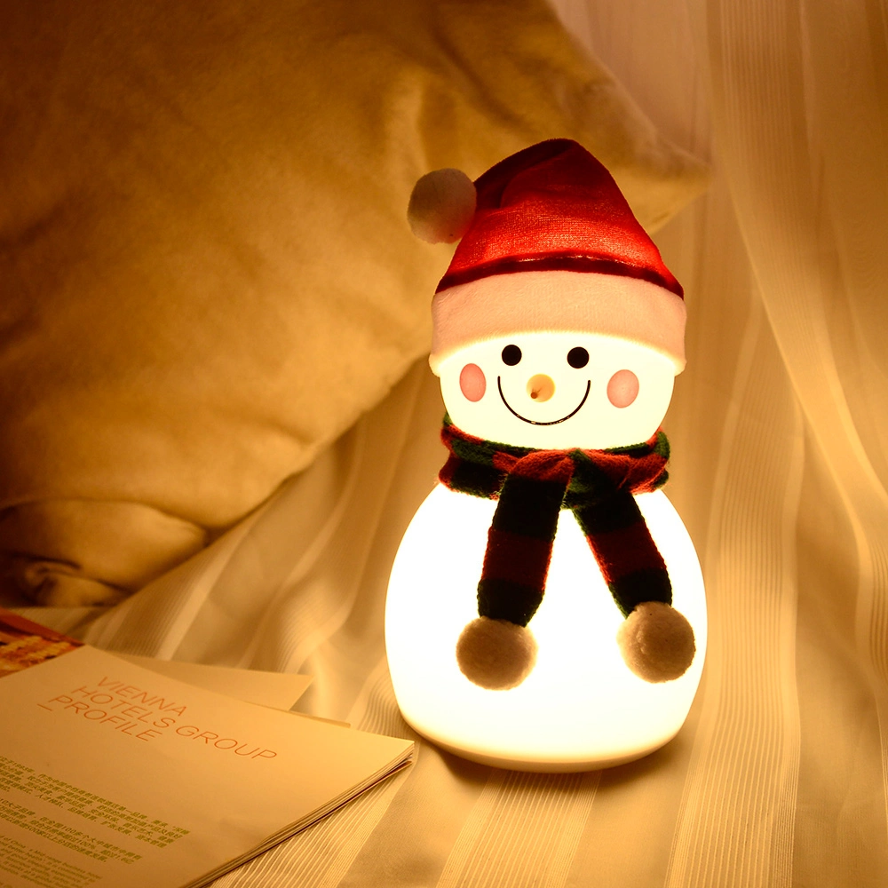 El muñeco de nieve de silicona roja LED Lámpara de iluminación decorativa con música de Navidad