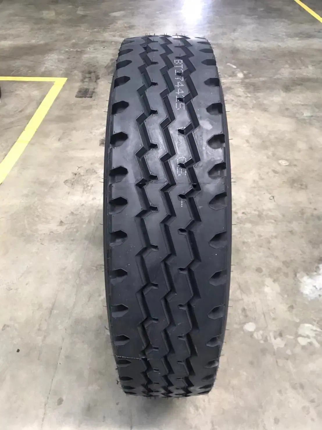 Inner Tube truck TBR OTR tyres rib pattern low pressure mixed pavement tire with superb wear resistant and heat dissipation competitive price high quality tires