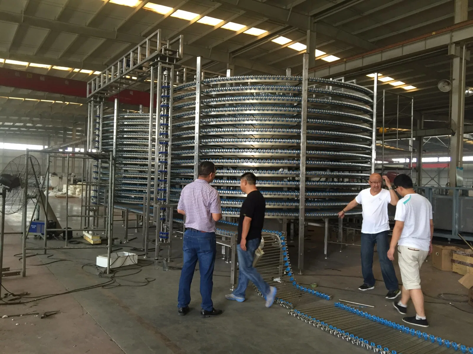 Stainless Steel Spiral Cooler Conveyor Belt for The Ginger Bread Industry