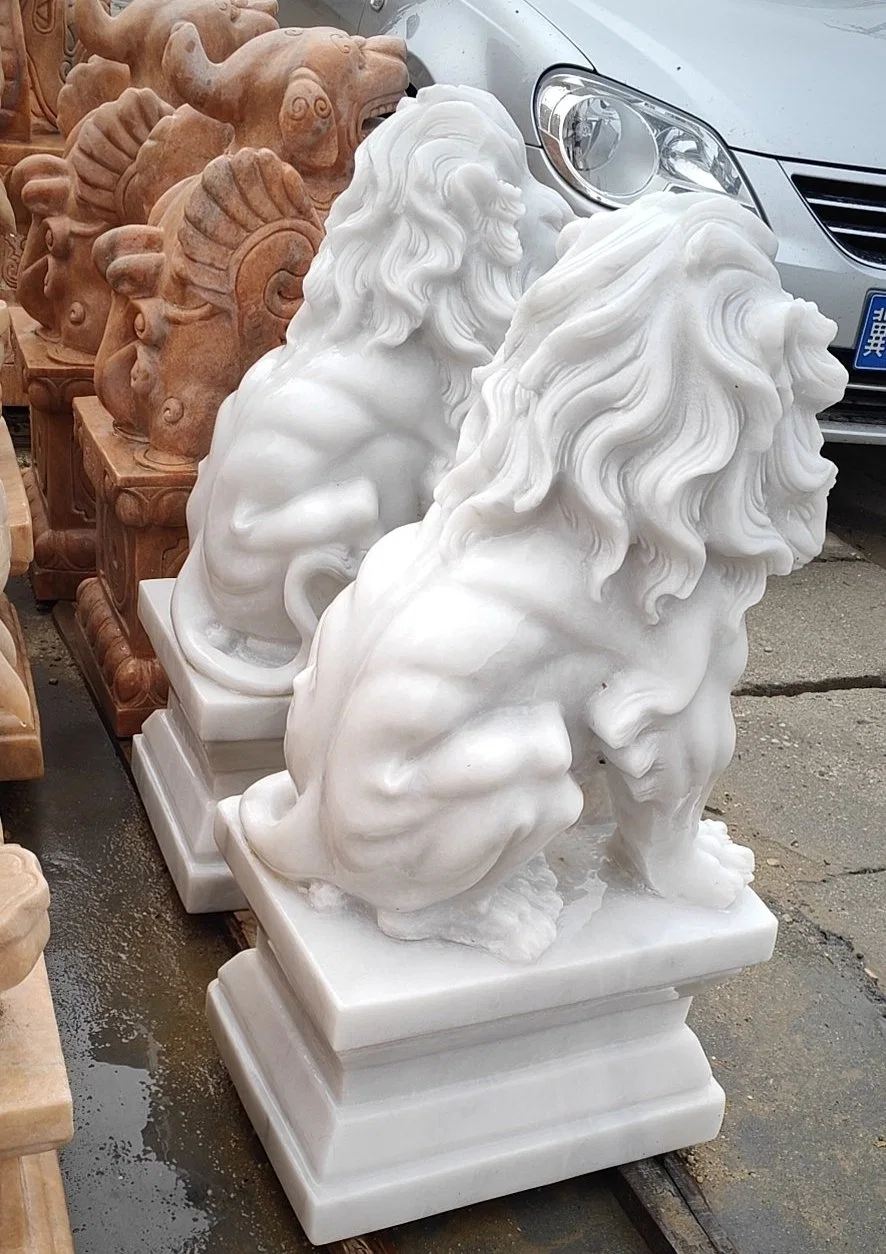 White Marble Free Standing Lion Sculpture for Gardens and Public Area (SYMA-004)