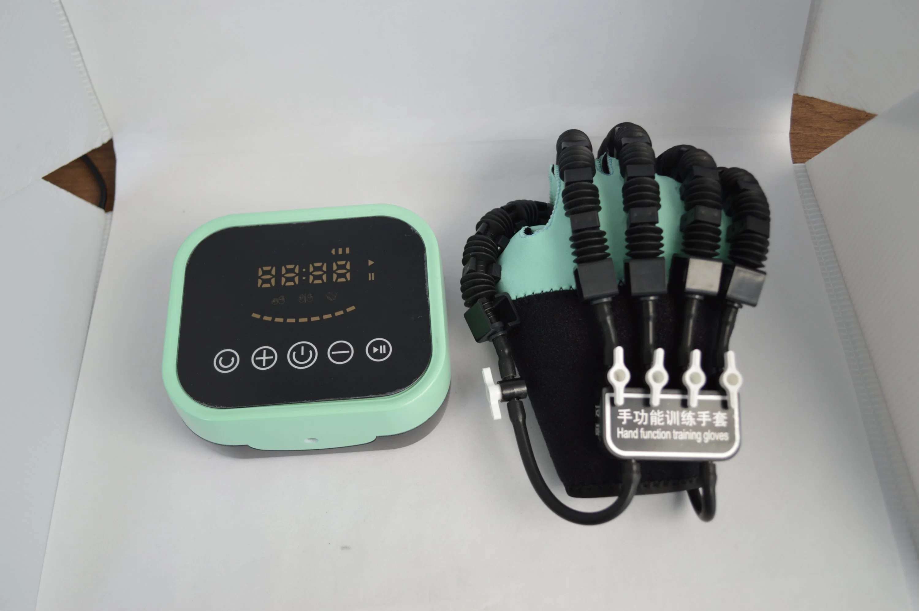 Reabilitação Robot Glove Stroke hemiplegia Equipamento de treino dedo de função manual Máquina de exercício