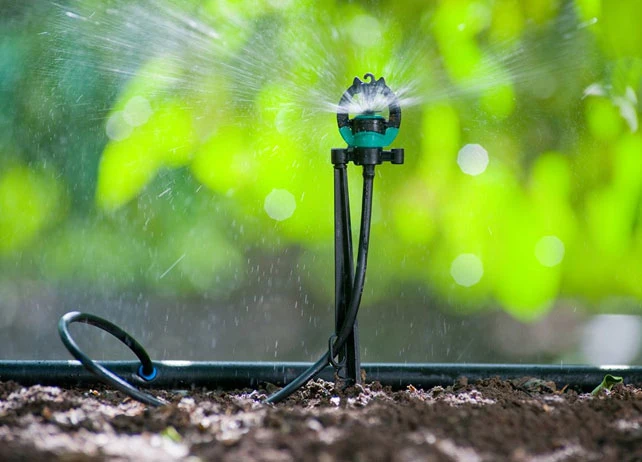 Agricultural Irrigation Micro PC Sprinklers with Support Stand Set 35 55 100L/H