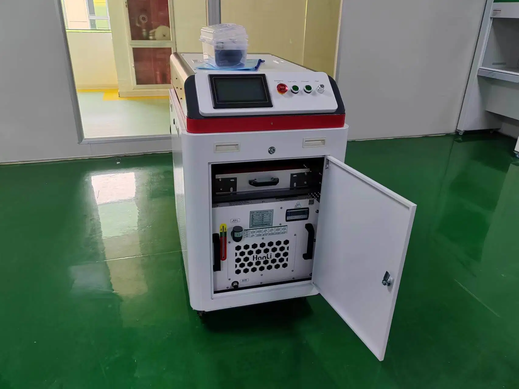 200W Laser Cleaner Car Washing Pulse Fiber Laser Cleaning Machine