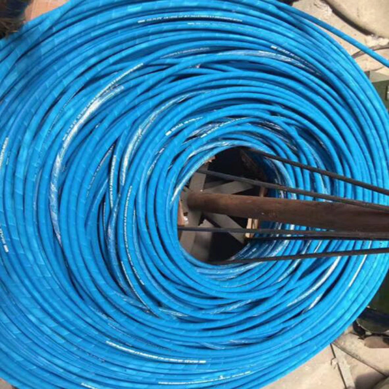 El combustible de aceite de frenos hidráulicos de PTFE en el cable de alta presión de la brida de Cartón Ondulado la manguera de goma