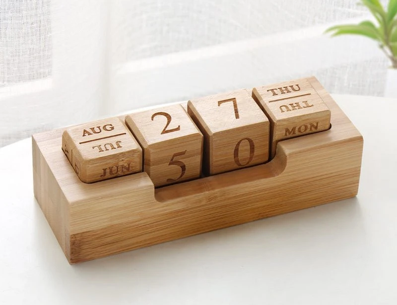 Handcraft Room Decoration Wooden Perpetual Desk Calendar