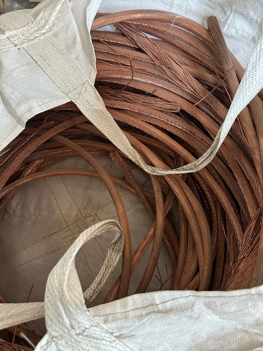 Alambre de latón Red de alambre de cobre raspadores de cobre Metal de cobre 3mm Suministro de existencias de alambre de cobre de la fresa