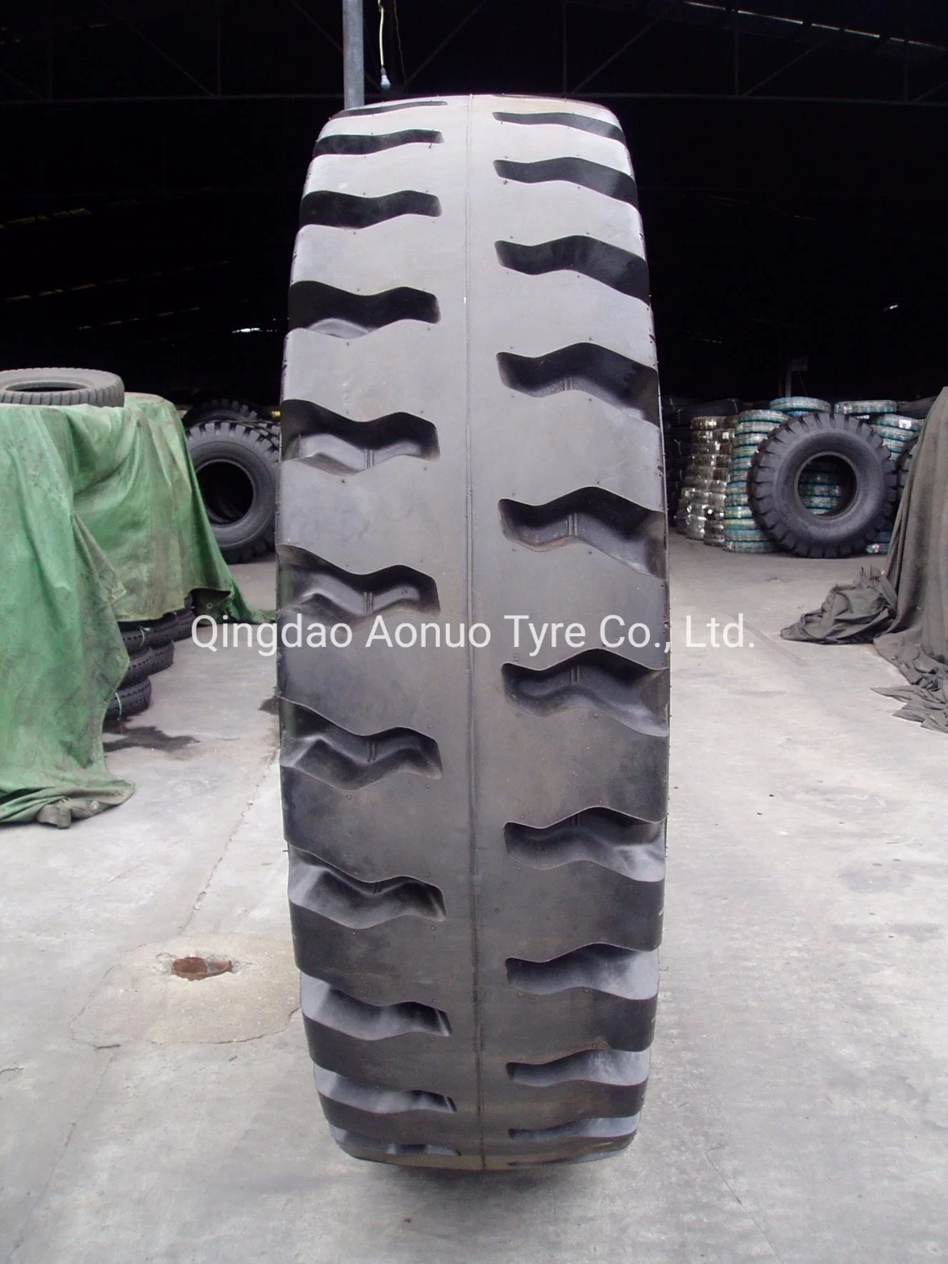 Giant Bias E4 Tires Honour High quality/High cost performance Port Tire OTR Tyres for Grader Loader Dozer Dump Truck Tyre (2100-25, 1400-24)