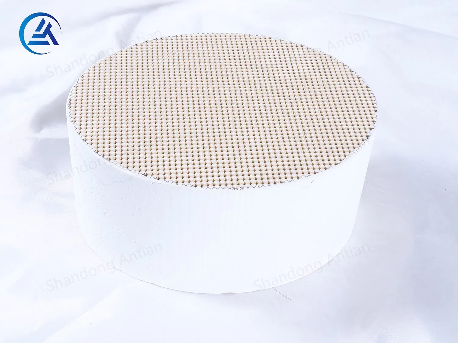 SCR Honeycomb Ceramic Substrate for SCR Denitration Honeycomb Catalyst