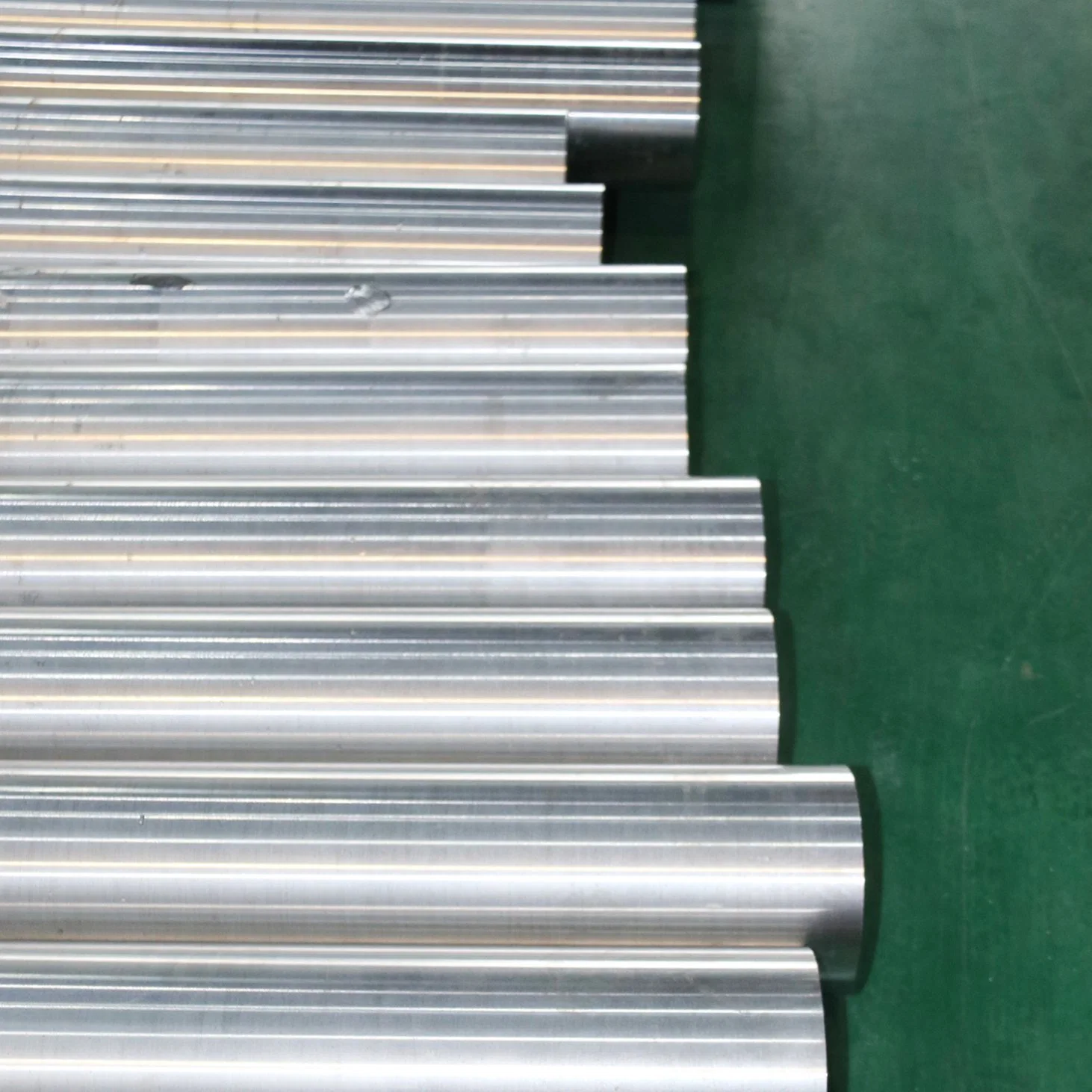 High Purity Titanium Forged Ingot (Rod) Titanium Metal