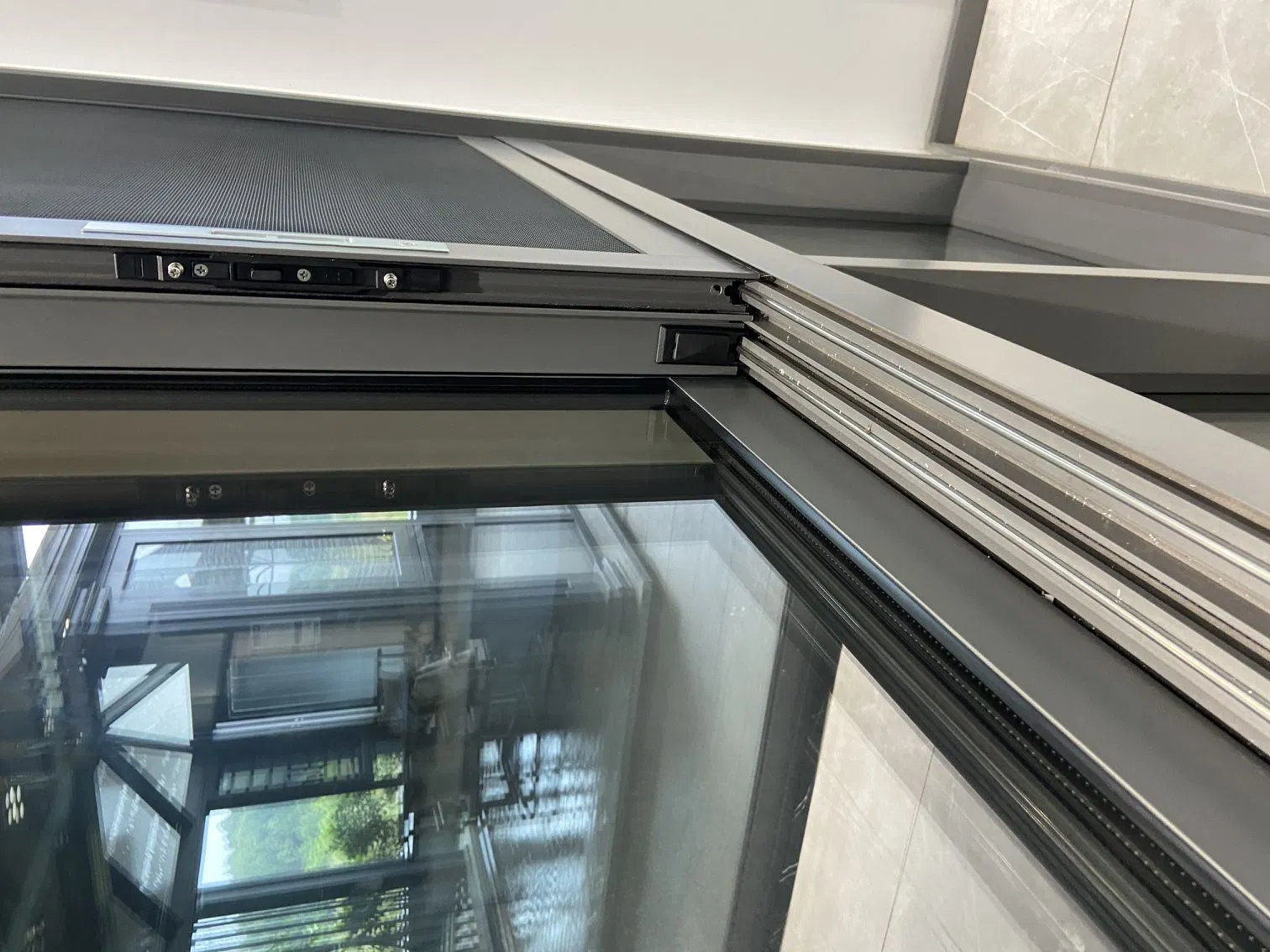 Horizontal UPVC/PVC Small Sliding Window Residential Iron Double Glazed Aluminium Sliding Windows