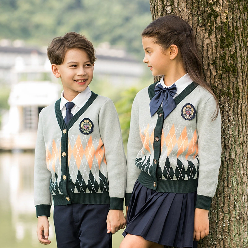 Las instituciones de enseñanza personalizada de manga larga Jersey uniforme en el aula