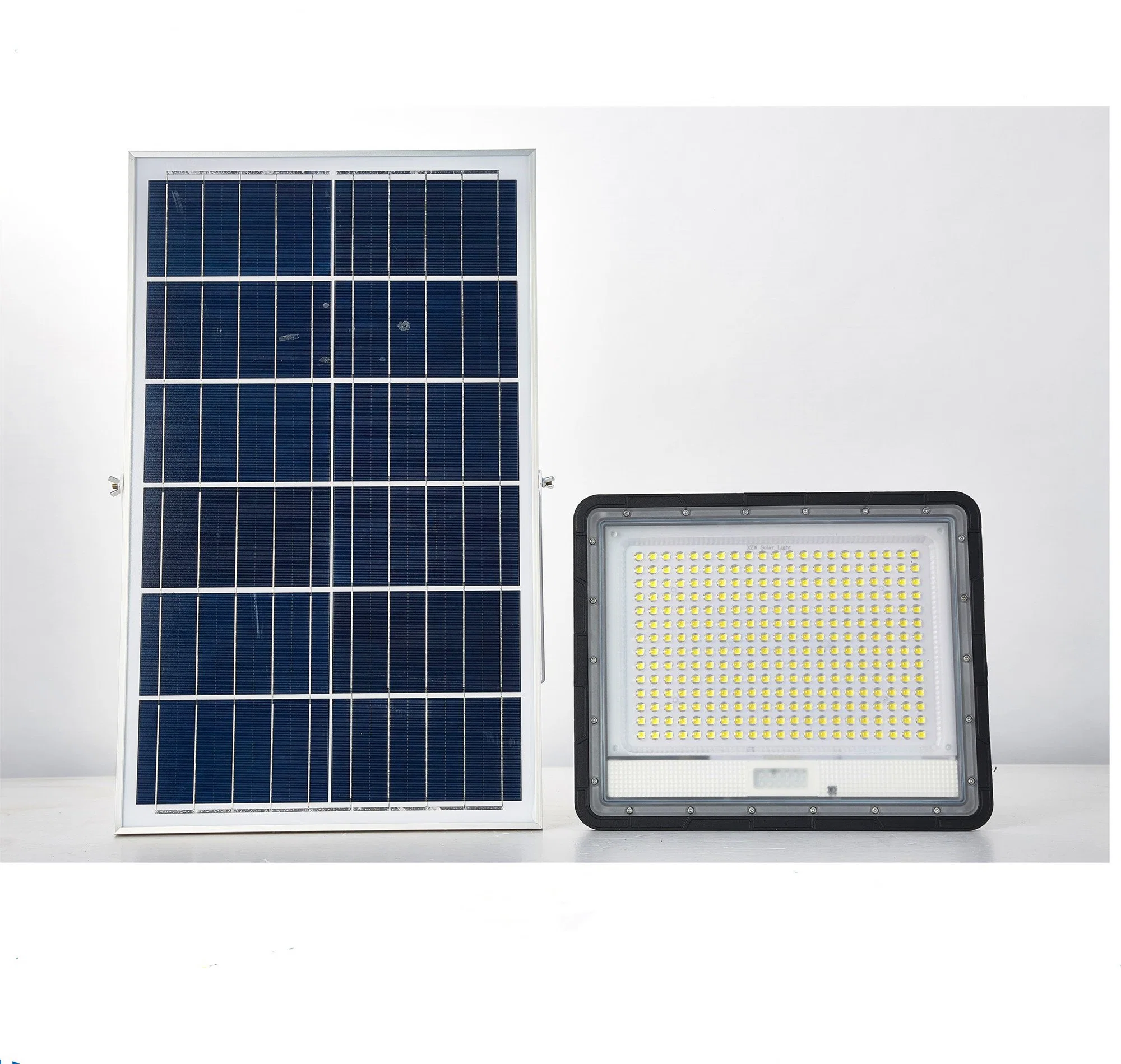 Yaye 18 Hot Sell 50W/80W/150W/200W/300W Outdoor Solar LED Flood Lights / Solar Light LED for Garden with 2 Years Warranty