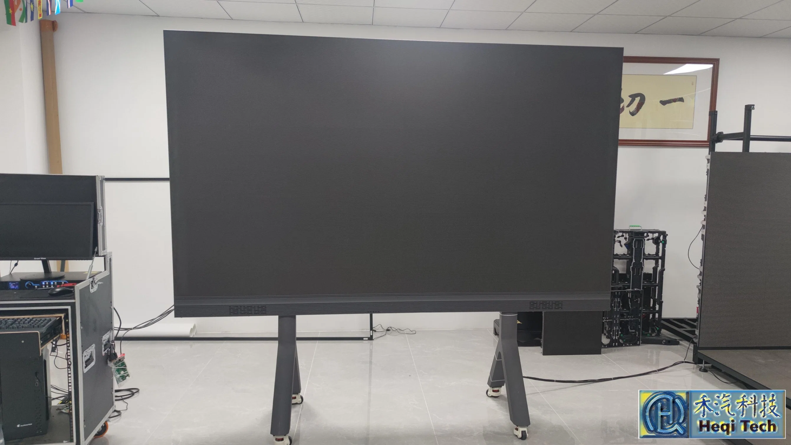 Indoor P2 High Resolution LED Screen Display Big LED TV for Conference