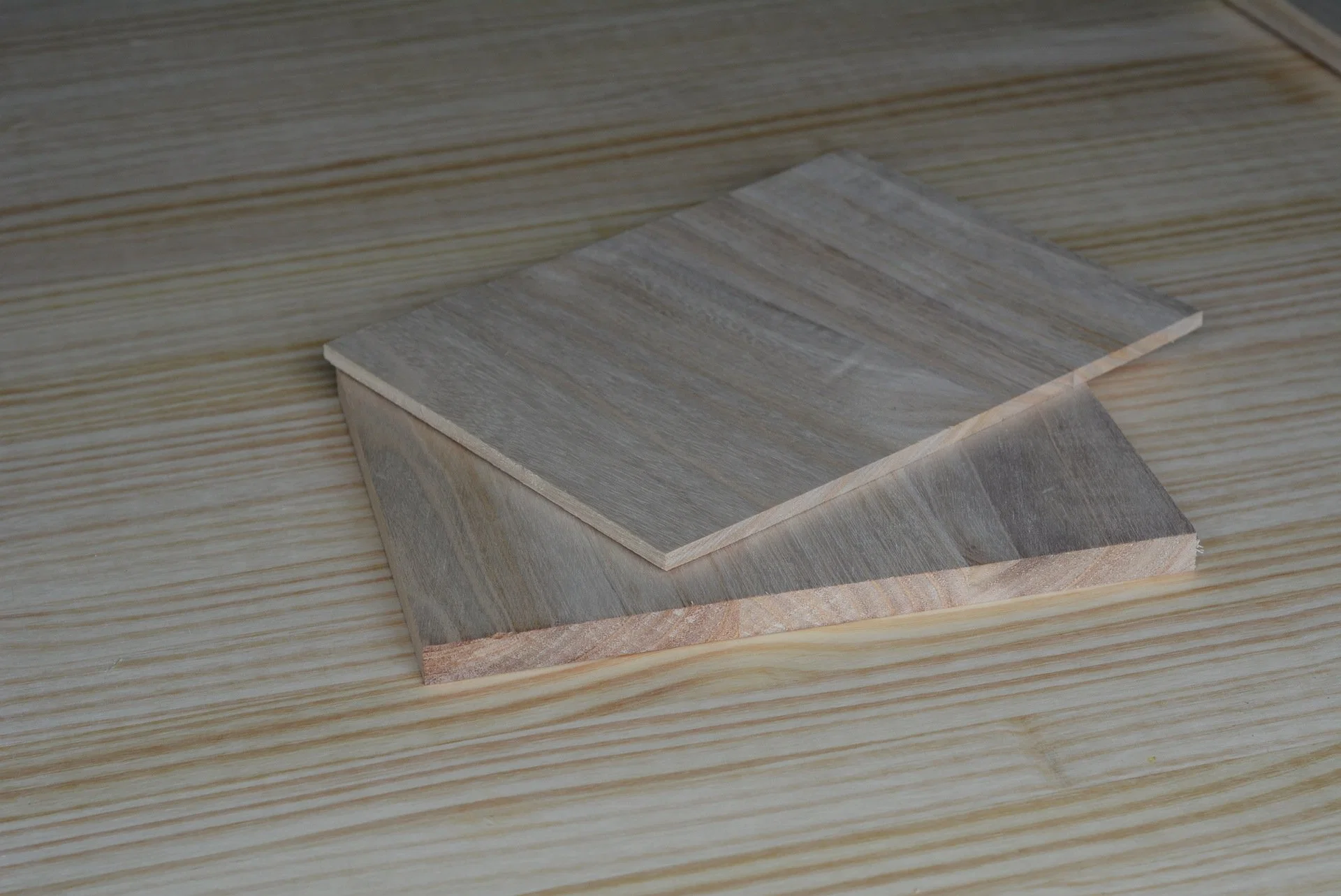 Chinese Birch Finger Joint Board Environmental Protection Bamboo Board Paulownia Wood Larch Wood