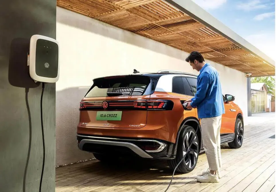 Venta al por mayor 2022 2023 Precio de coches nuevos VW ID4 ID6 Crozz Smart Nuevo SUV eléctrico EV con batería de larga duración de energía.