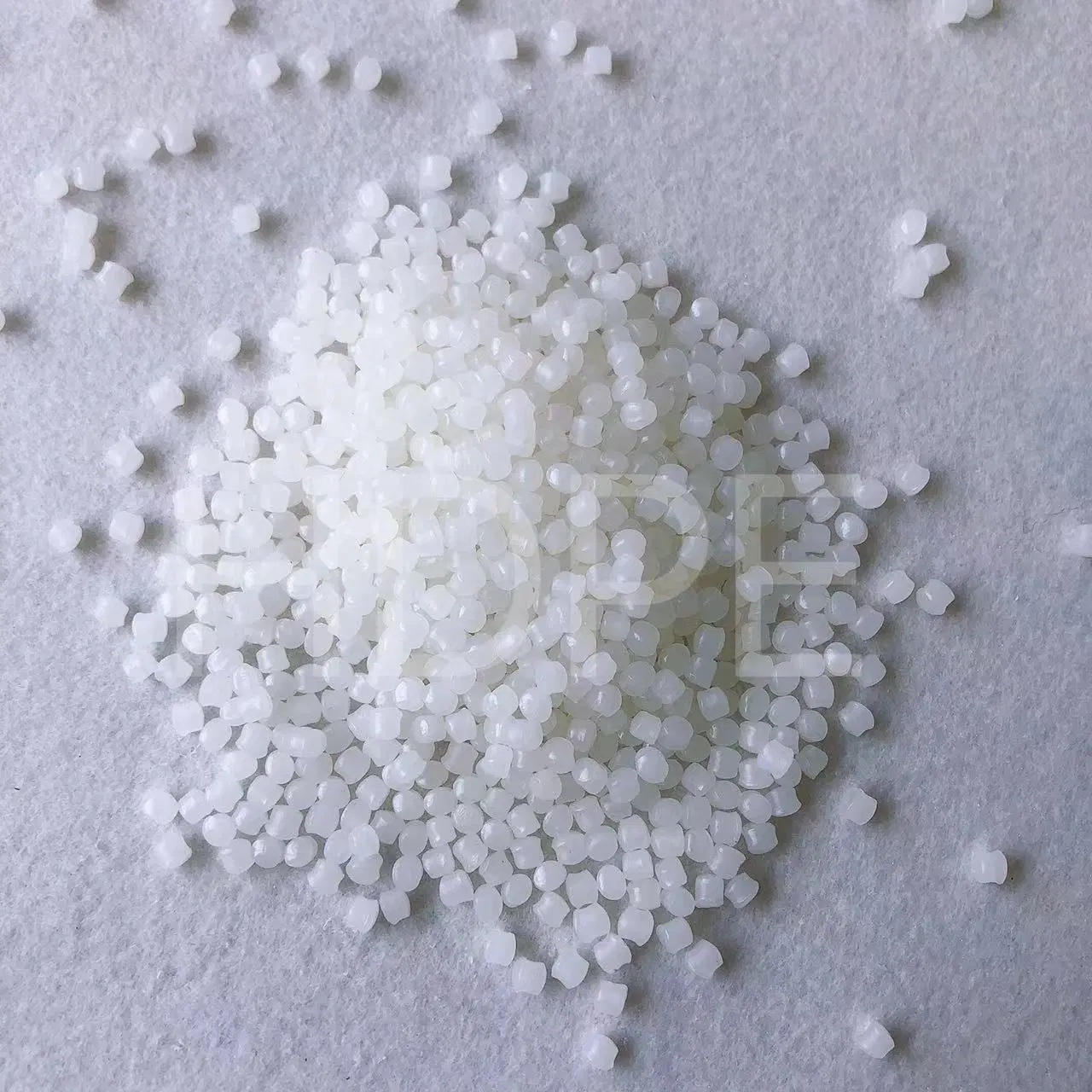 Virgin or Recycled HDPE Plastic Resin/Plastic Raw Material/High Density Polyethylene Granules Price Per Ton