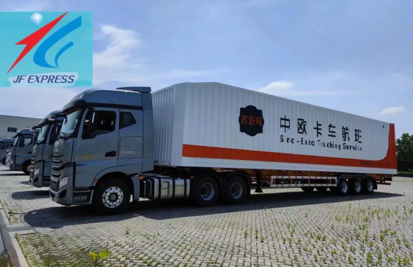 Porte à porte pour le moins cher le fret routier /camions transportant des marchandises/Livraison du chariot de la Chine à l'Europe comprend la taxe sur les 30jours arrivés