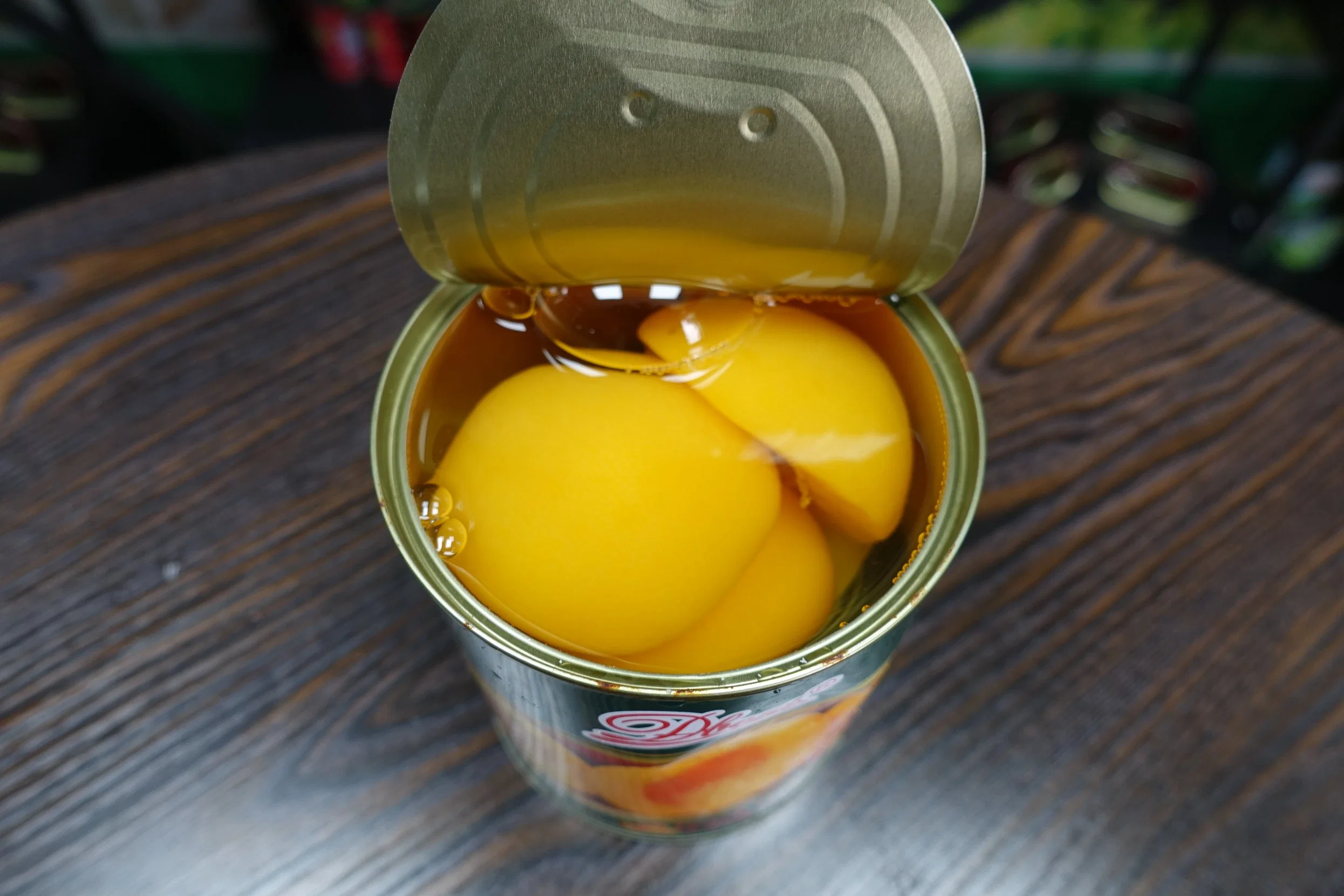 China Fresh Canned Yellow Peach in Light Syrup