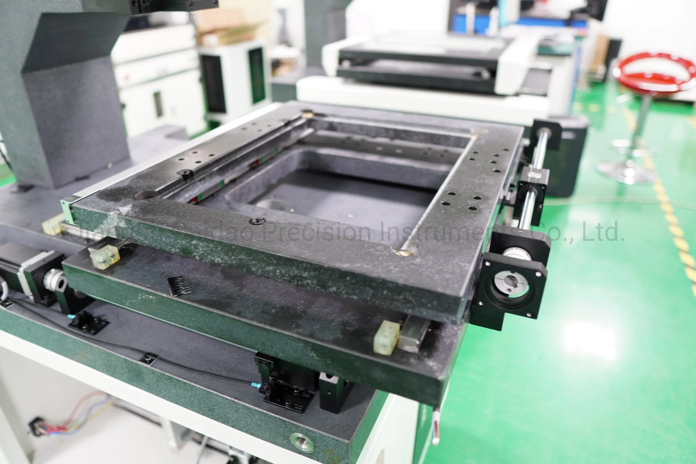 Fast Video Measuring Machine with High Precision of Outline Mesuring