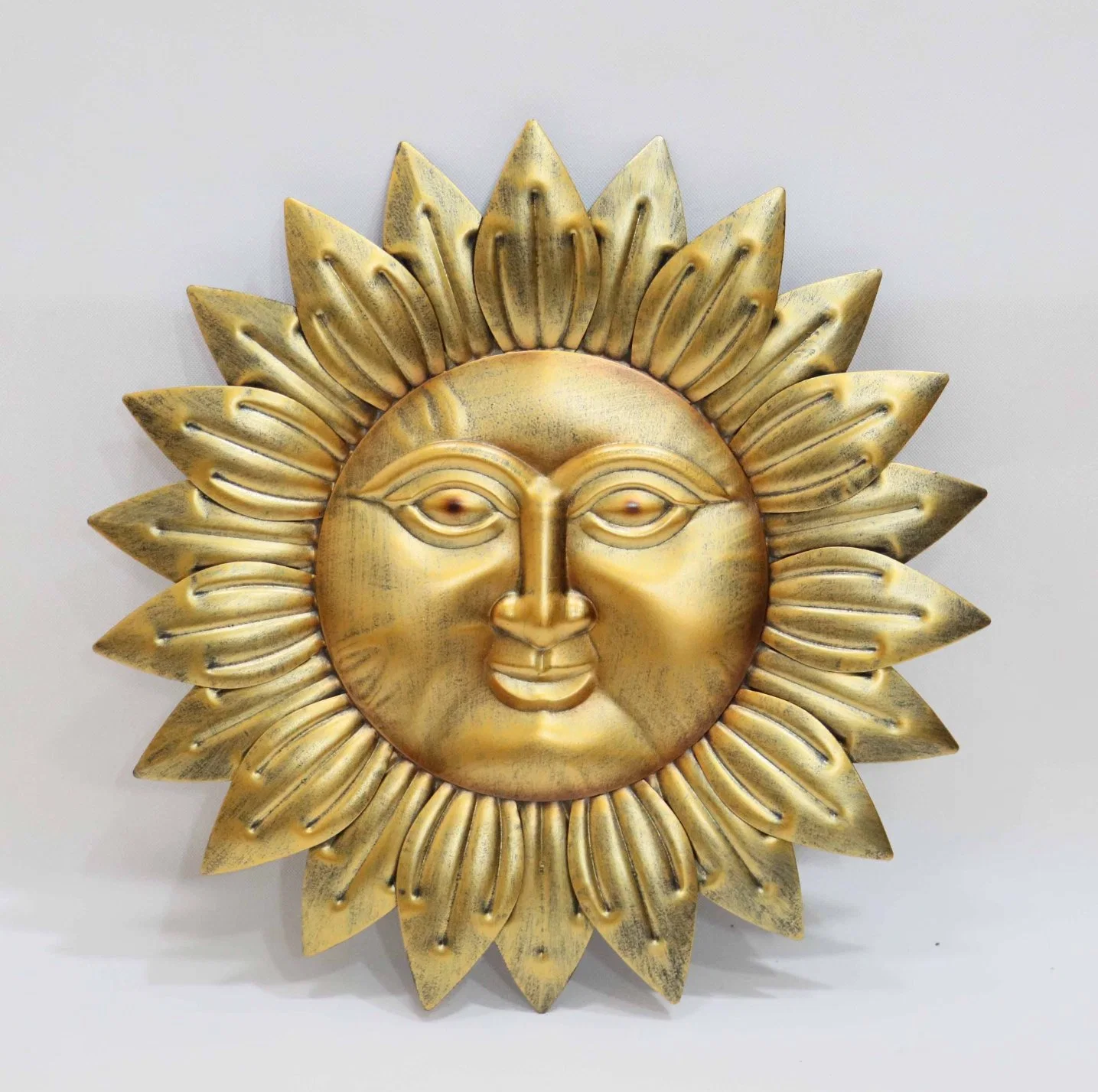 Metal Gold Sun Face Craft Wall Decoration Scented Canlde Ornament Wall Decor