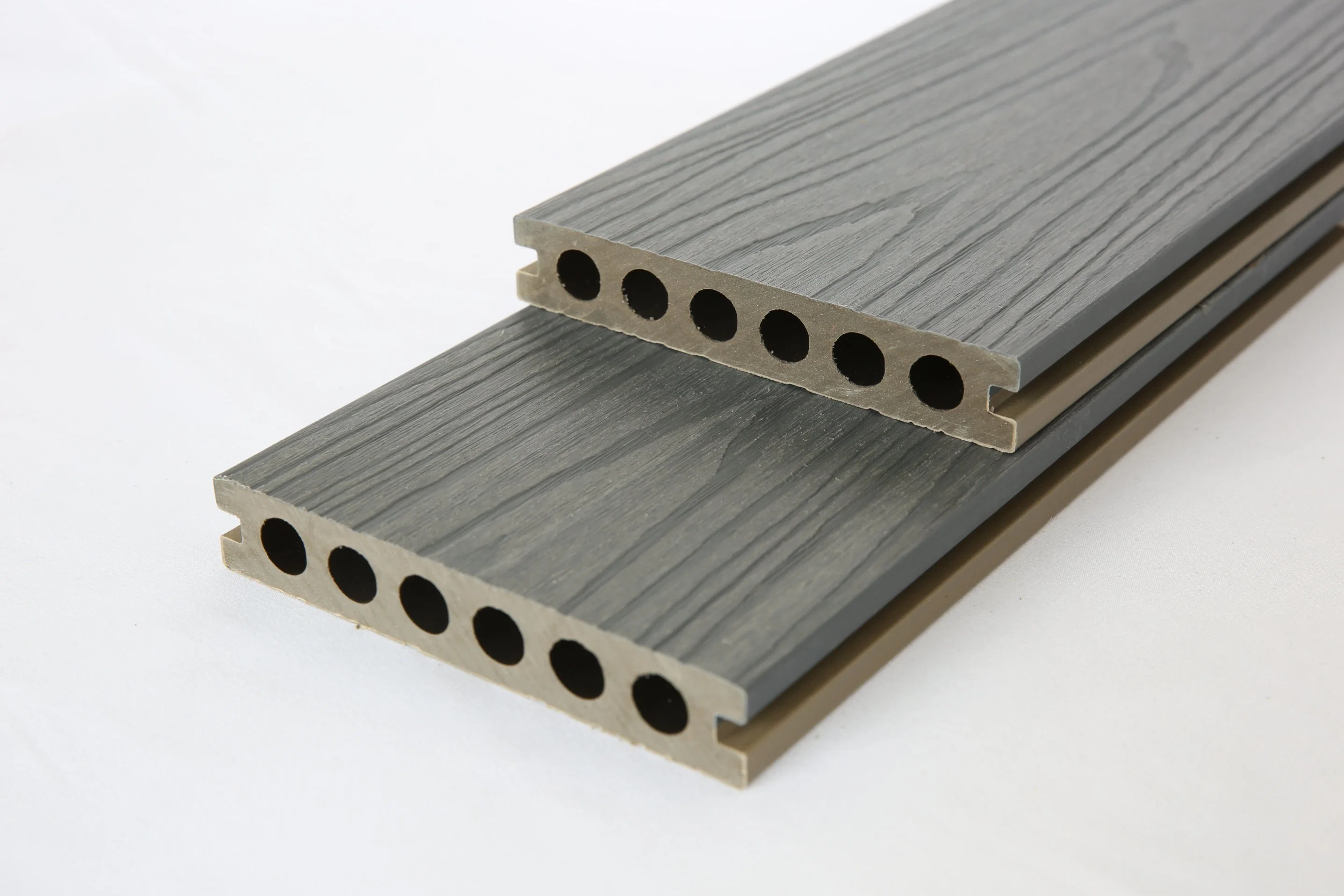 Easy to Install Clean New Products Co-Extrusion Wood Plastic Board with Higher Quality (HLC01)